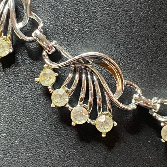 Vintage Emmons Necklace - Picture 2 of 4